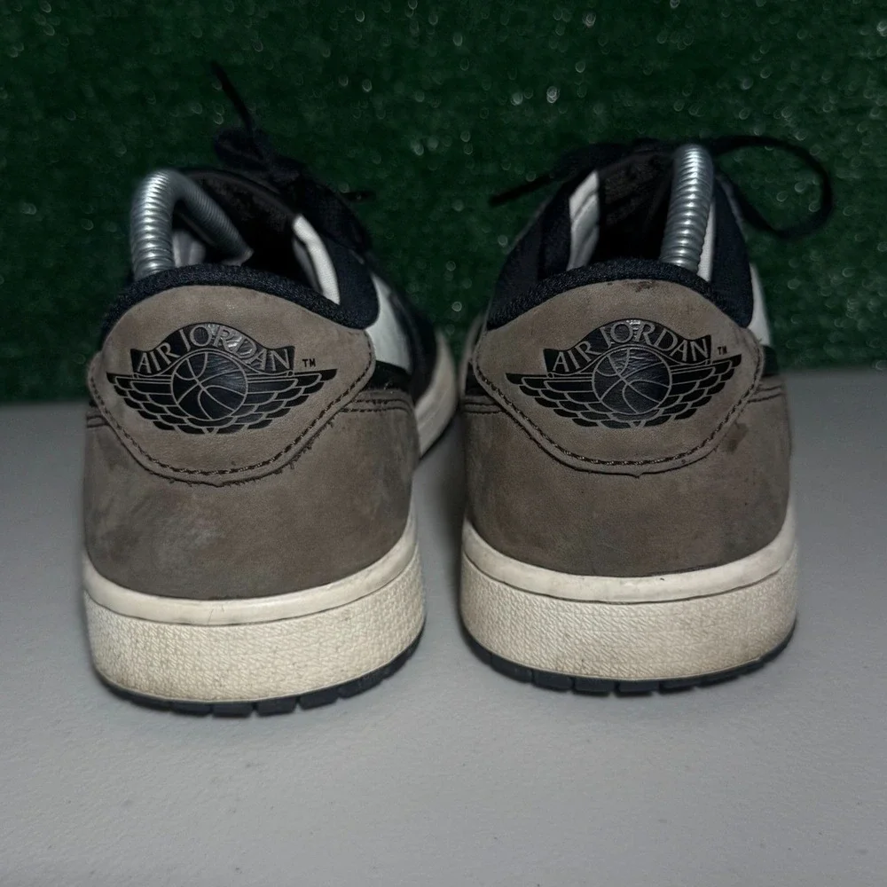 Jordan 1 Retro Low OG Mocha CZ0790-102 White Black Brown Sneakers Men's Size 8